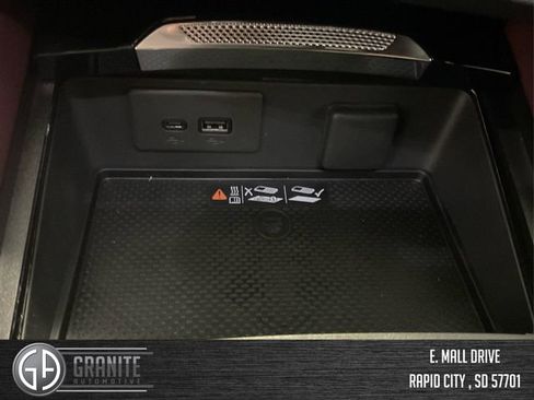 New 2025 Buick Envision Sport Touring image 29