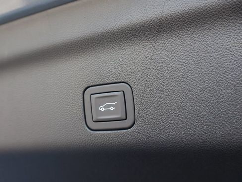 New 2026 Chevrolet Tahoe High Country AWD/4WD image 32