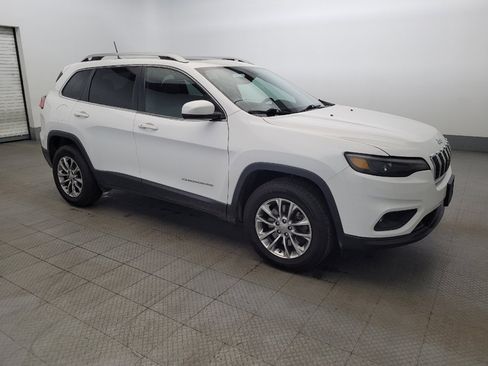 Used 2019 Jeep Cherokee Latitude Plus w/ Comfort/Convenience Group image 11
