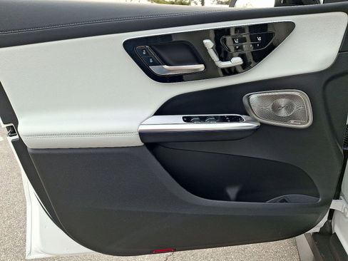 New 2026 Mercedes-Benz GLC 300 GLC 300 image 7