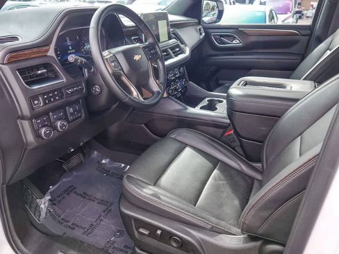 Used 2024 Chevrolet Tahoe High Country w/ Premium Package image 16