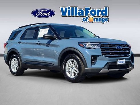 Used 2026 Ford Explorer Active w/ Active Comfort Package RWD image 1