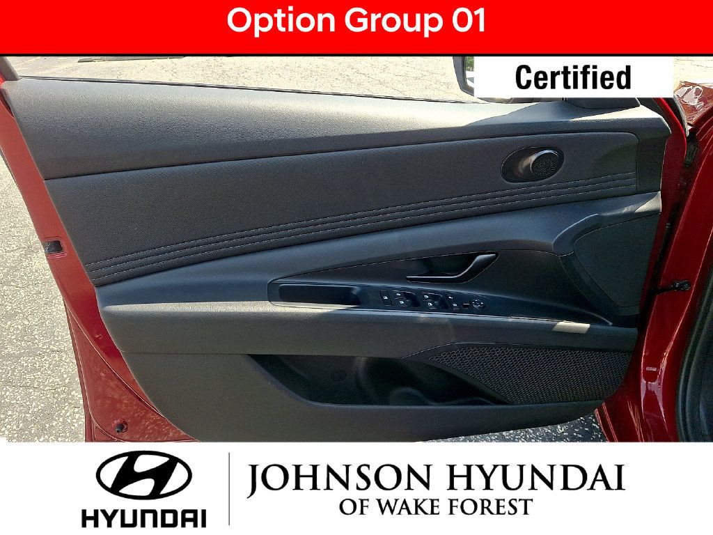 Certified 2025 Hyundai Elantra Sport w/ Cargo Package FWD image 2
