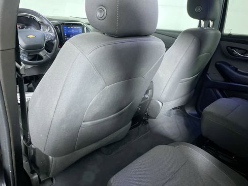 Used 2022 Chevrolet Traverse LT image 24