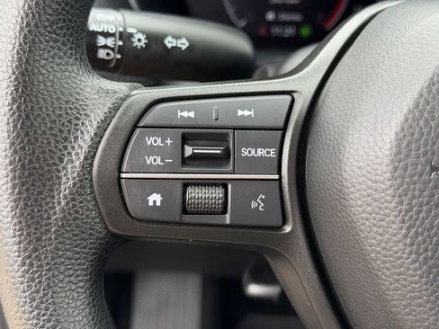 Used 2025 Honda HR-V LX image 23