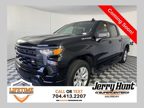Used 2025 Chevrolet Silverado 1500 Custom AWD/4WD image 1