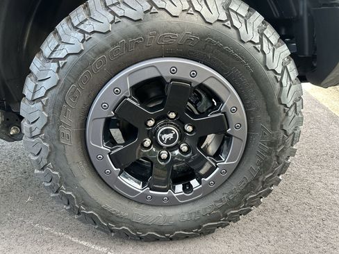 Used 2022 Ford Bronco Badlands AWD/4WD image 17