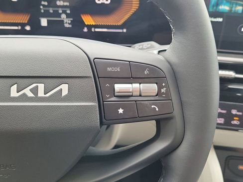 New 2026 Kia Sportage EX FWD image 29