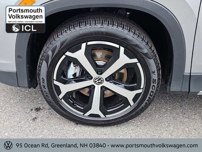Used 2025 Volkswagen Tiguan SE