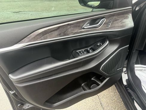 Used 2022 Jeep Grand Cherokee Limited 4xe AWD/4WD image 11