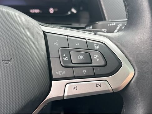 Used 2024 Volkswagen Atlas Peak Edition SE AWD/4WD image 35