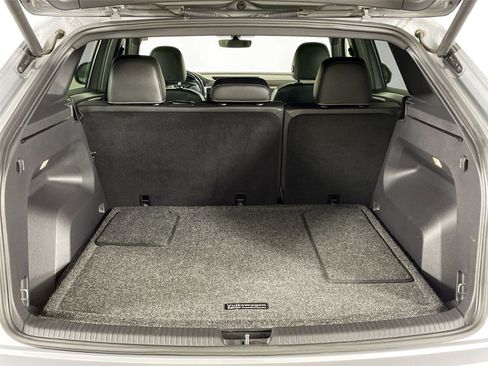 Used 2020 Volkswagen Atlas Cross Sport SE w/ Towing Package image 24