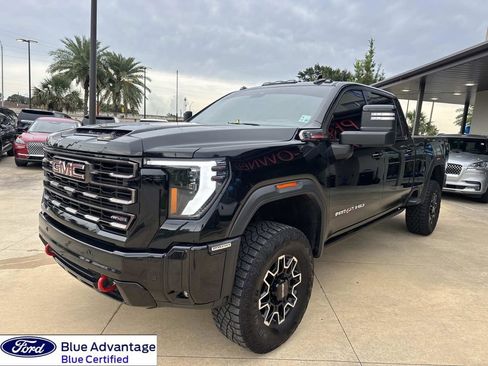 Used 2025 GMC Sierra 2500 AT4X AWD/4WD image 5