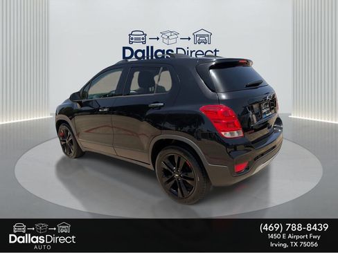 Used 2019 Chevrolet Trax LT w/ Redline Edition FWD image 8