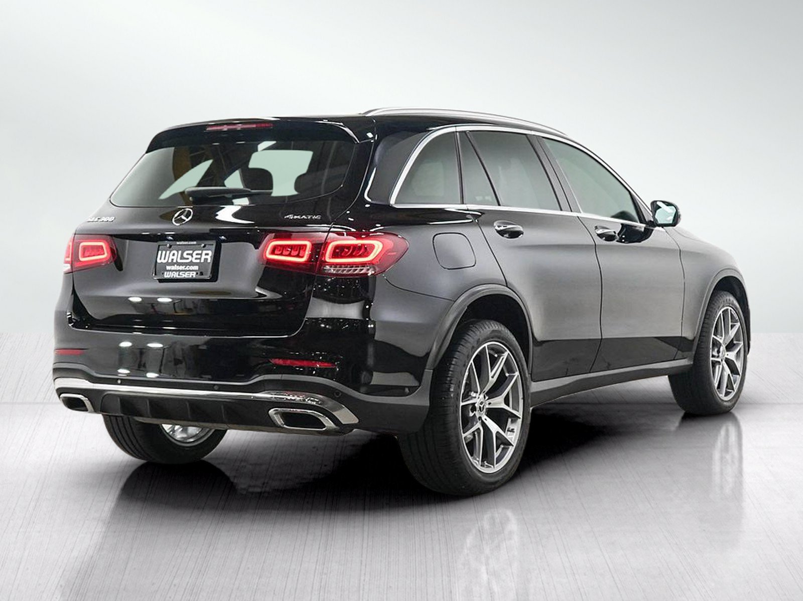 Used 2021 Mercedes-Benz GLC 300 4MATIC image 5