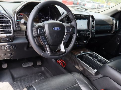 Used 2018 Ford F250 Lariat w/ Lariat Ultimate Package AWD/4WD image 12