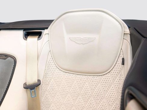 Used 2024 Aston Martin DB12 Convertible RWD image 57