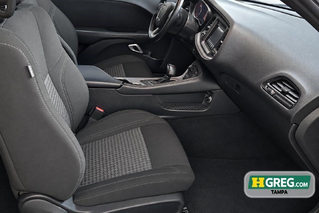 Used 2023 Dodge Challenger SXT RWD image 10