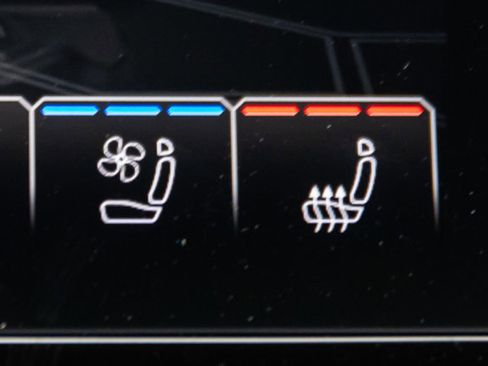 Used 2021 Lamborghini Urus image 17