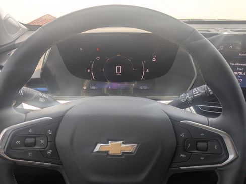 Used 2024 Chevrolet Trax LT w/ Driver Confidence Package image 33