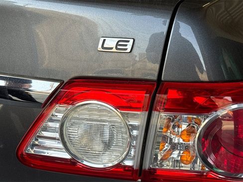 Used 2012 Toyota Corolla LE image 8