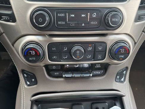 Used 2017 GMC Yukon Denali image 7