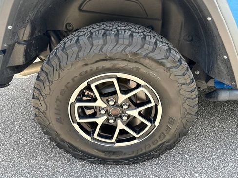 Used 2024 Jeep Wrangler Unlimited Rubicon w/ Technology Group AWD/4WD image 20