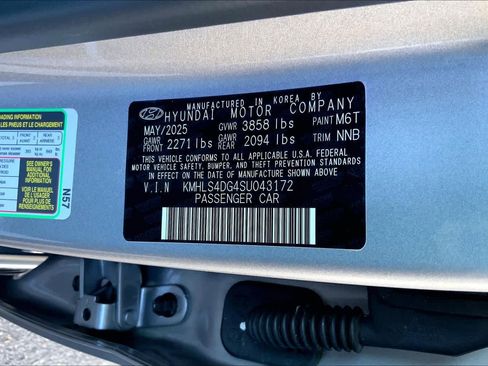 Used 2025 Hyundai Elantra SEL image 34
