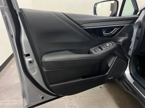 Used 2025 Subaru Outback Limited XT image 13