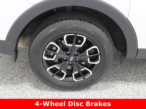 Used 2022 Hyundai Santa Cruz SEL Premium image 6