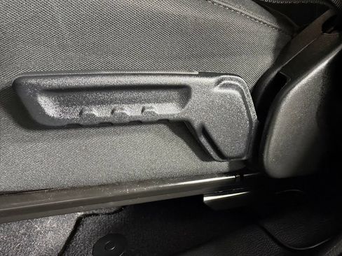 Used 2023 Jeep Wrangler Unlimited Sport AWD/4WD image 23