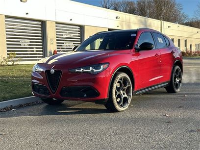New 2025 Alfa Romeo Stelvio Sprint w/ Veloce Package