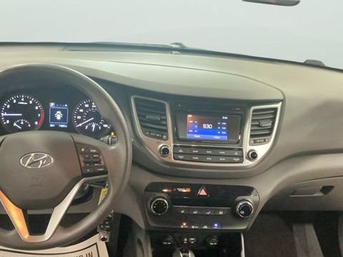 Used 2016 Hyundai Tucson SE w/ Option Group 02 AWD/4WD image 10