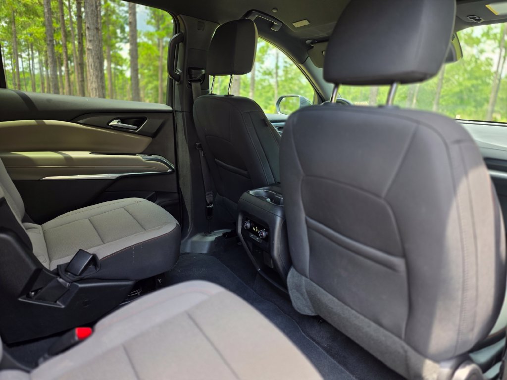 Used 2026 Chevrolet Traverse LT w/ Driver Confidence Package FWD image 21