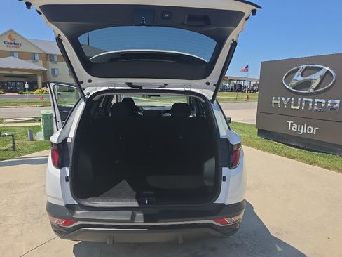 Used 2024 Hyundai Tucson SEL FWD image 16