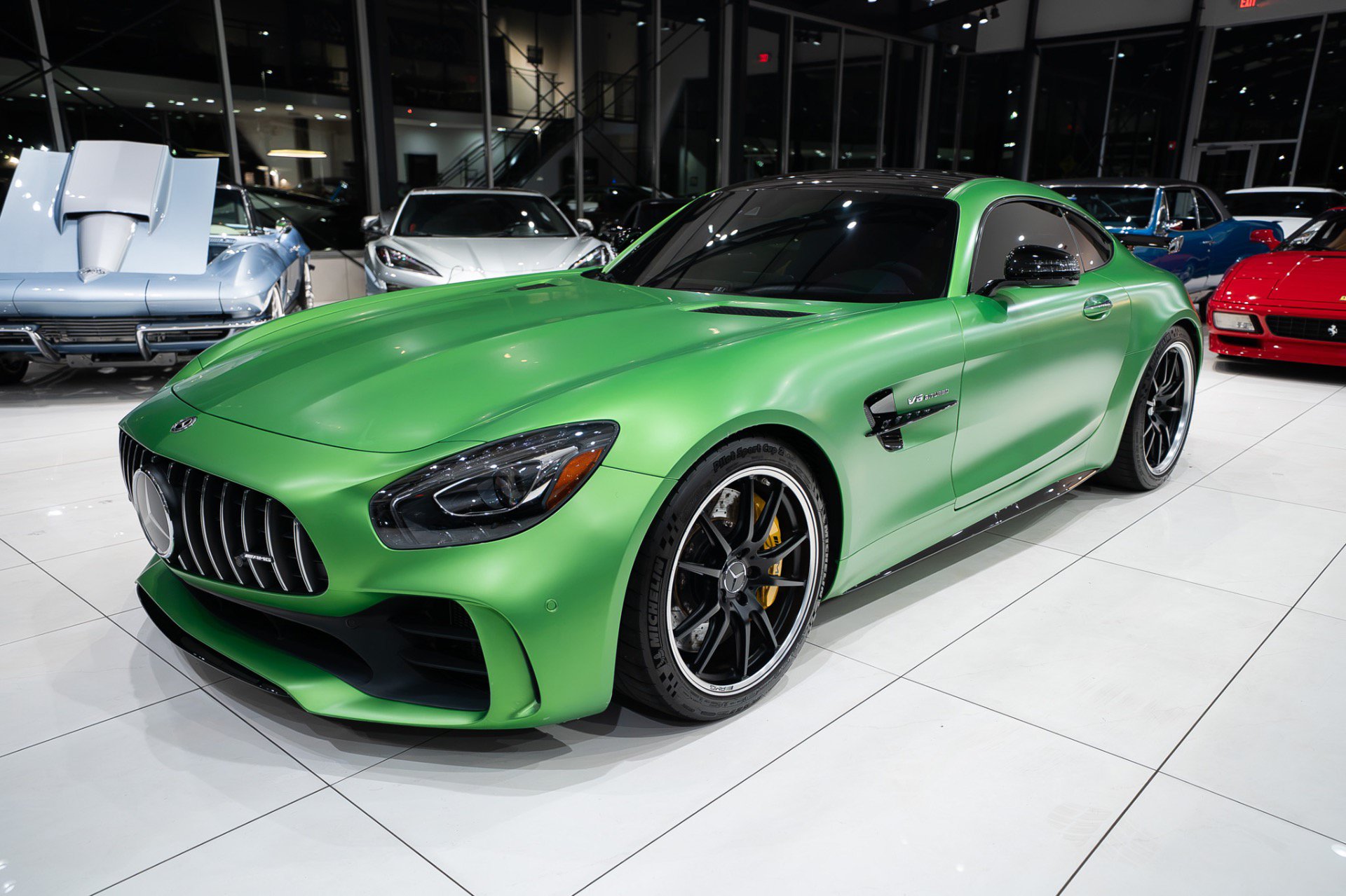 Used 2018 Mercedes-Benz AMG GT R w/ Exclusive Interior Package image 26