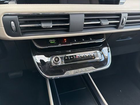 New 2026 Lincoln Corsair Premiere image 13