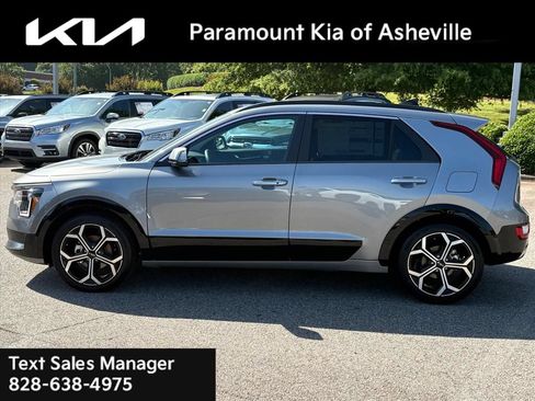 Certified 2025 Kia Niro EX Touring FWD image 3