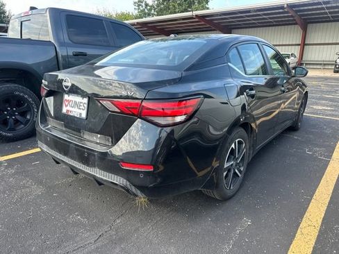 Used 2024 Nissan Sentra SV FWD image 10