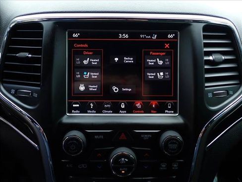 Used 2018 Jeep Grand Cherokee Trailhawk w/ Trailhawk Luxury Group AWD/4WD image 22