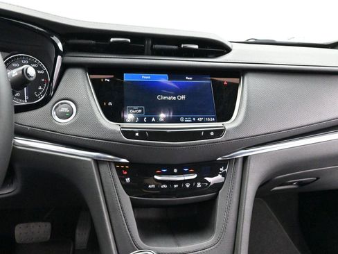 Certified 2025 Cadillac XT5 Premium Luxury image 24