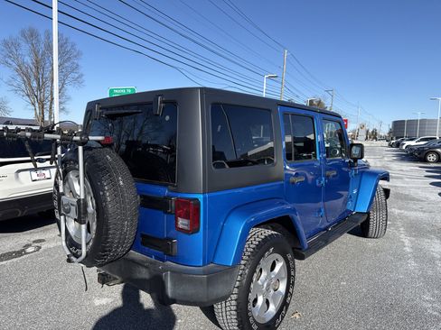 Used 2015 Jeep Wrangler Unlimited Sahara w/ Max Tow Package image 5