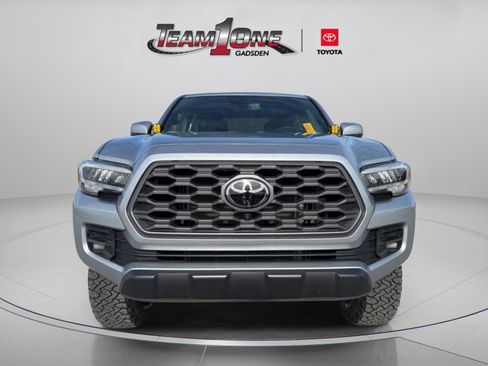 Used 2023 Toyota Tacoma TRD Off-Road w/ TRD Premium Off Road Package image 5
