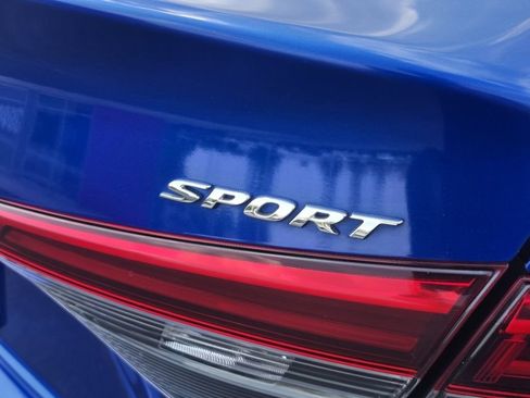 Used 2024 Honda Civic Sport image 17