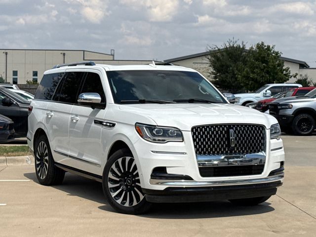 Used 2022 Lincoln Navigator Black Label AWD/4WD image 2