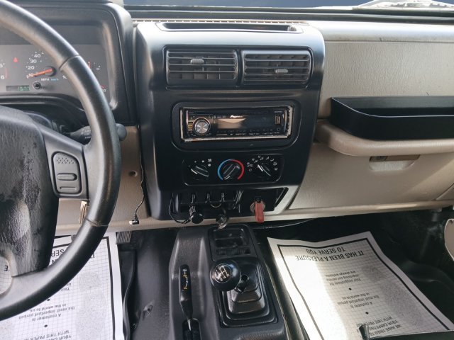 Used 2003 Jeep Wrangler X AWD/4WD image 11