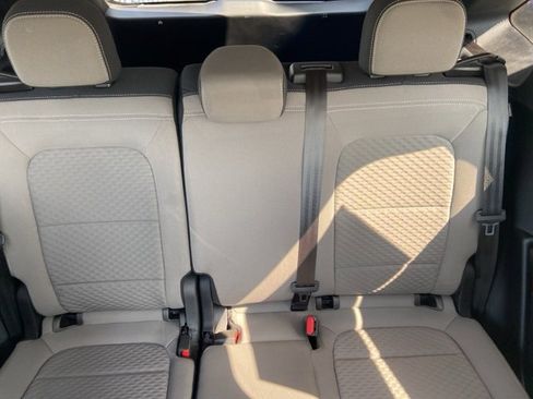 Used 2022 Ford Escape SE image 21