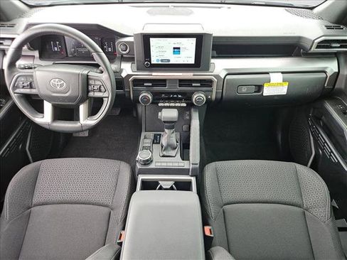 Used 2025 Toyota 4Runner SR5 AWD/4WD image 22
