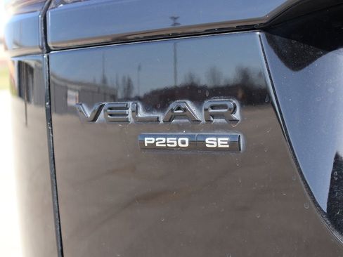 Used 2019 Land Rover Range Rover Velar R-Dynamic SE AWD/4WD image 8