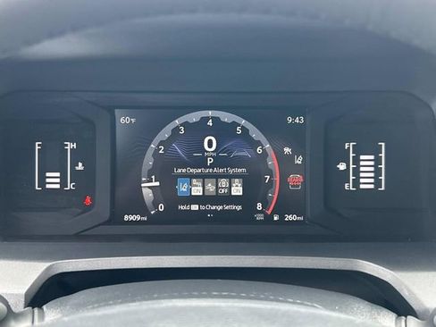 Used 2025 Toyota 4Runner SR5 image 29